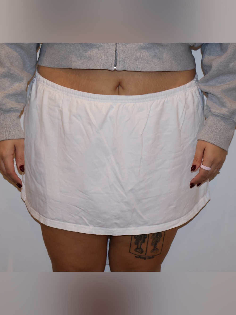Arie Offline Classic White Elastic-Waist Mini Skirt 2X